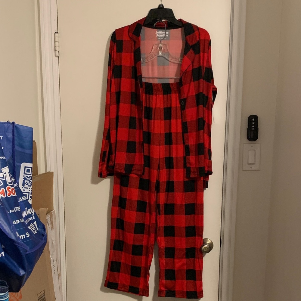Kohls Red & Black Buffalo Plaid Pajama Set